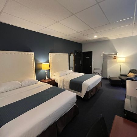 Le Voyageur Inn Mattawa Exteriör bild
