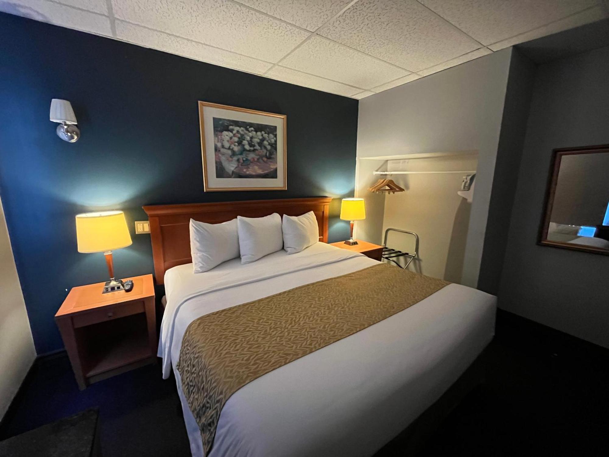 Le Voyageur Inn Mattawa Exteriör bild