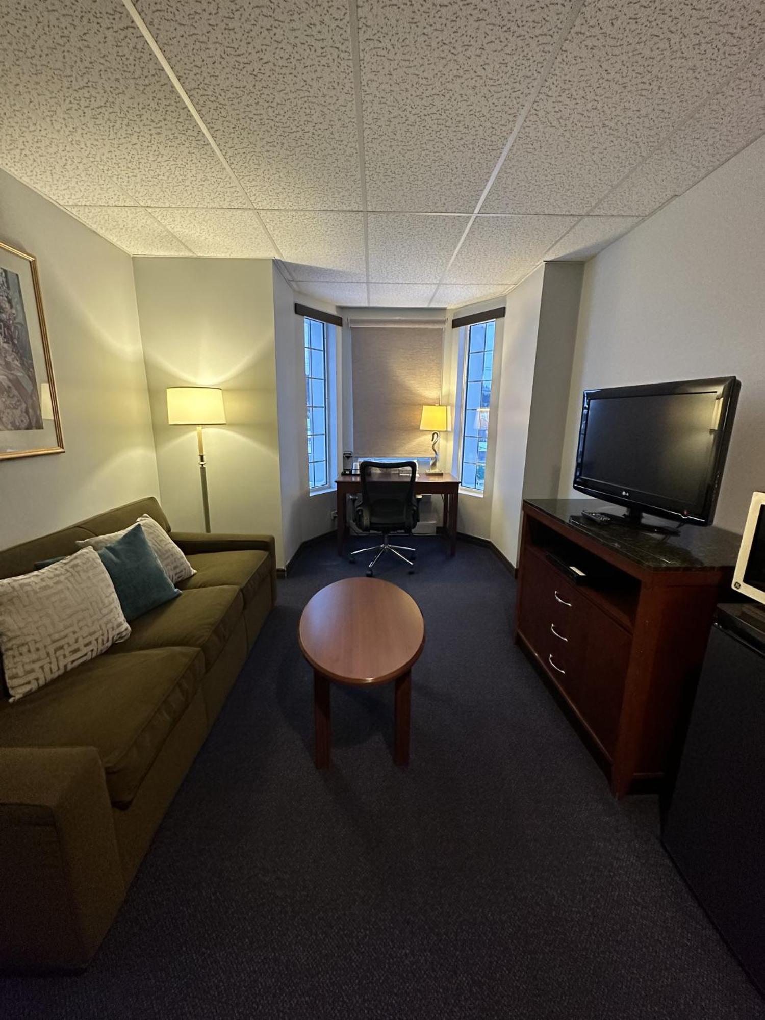 Le Voyageur Inn Mattawa Exteriör bild
