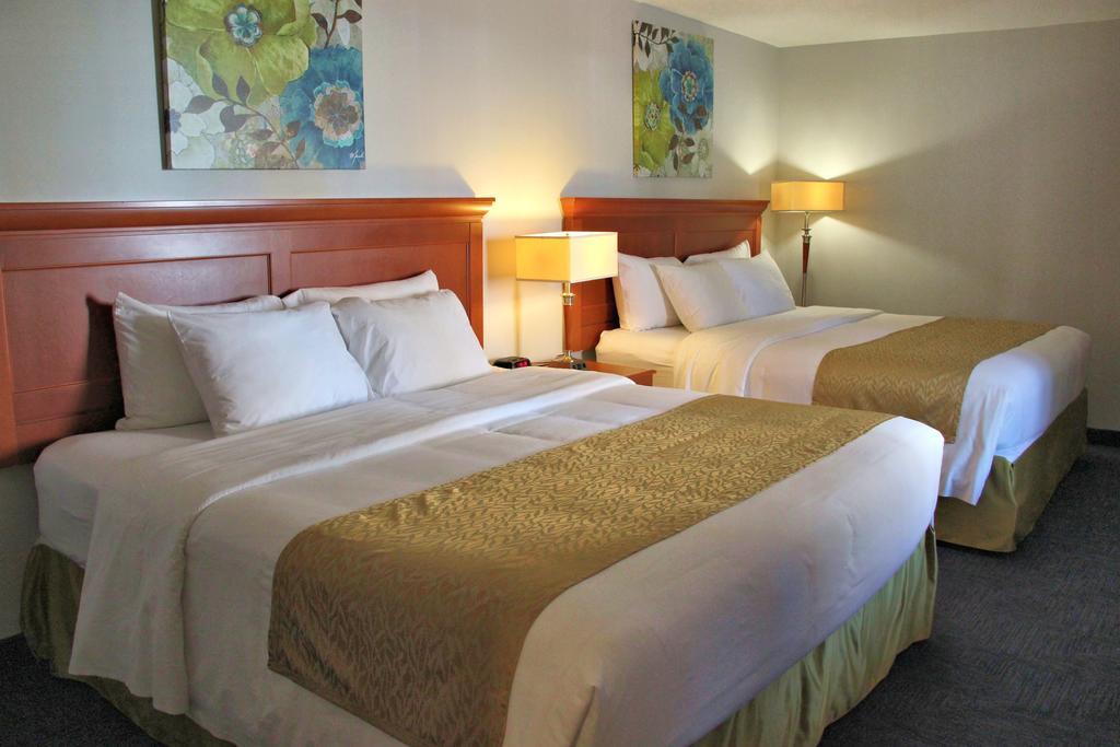 Le Voyageur Inn Mattawa Exteriör bild